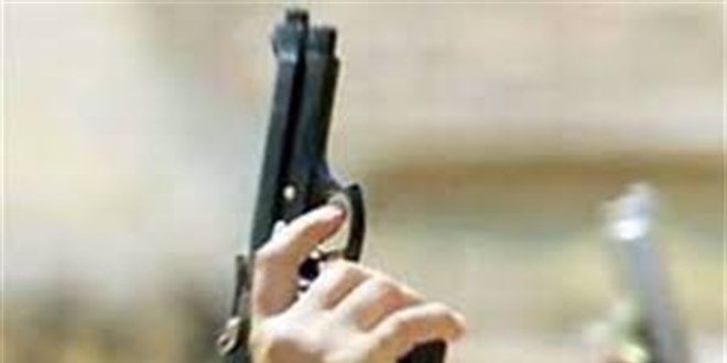 İzmir'de bir kişi tabancayla amcasını öldürdü