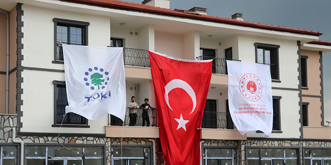TOKİ, Manisa'daki sosyal konutları teslim etmeye başladı