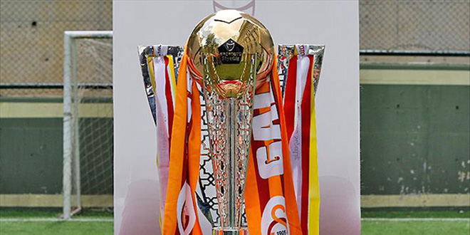 Galatasaray'a şampiyonluk kupasını, derbi maçın ardından alacak