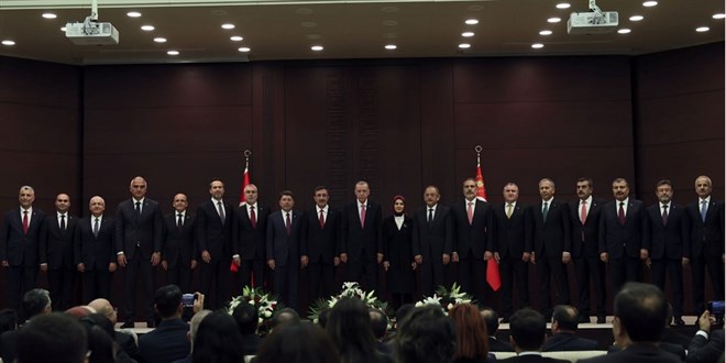 Kabine değişikliği Resmi Gazete'de yayımlandı