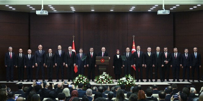 Cumhurbaşkanlığı Kabinesi'nin yeni bakanlarından teşekkür mesajı