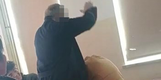Sınıfta öğrencisini darp eden öğretmen: Kendi elime vurdum