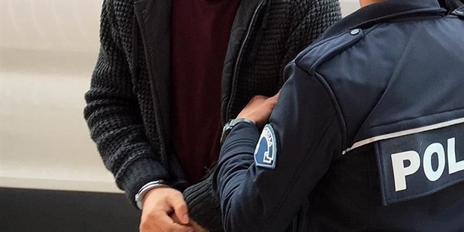Kars'ta çok sayıda suçtan aranan ve polise ateş ederek kaçan zanlı tutuklandı