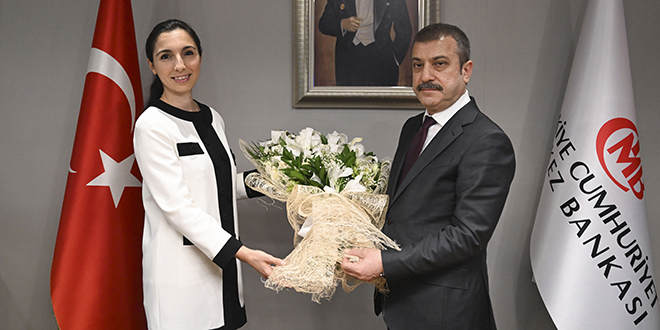 TCMB'de devir teslim: Hafize Gaye Erkan görevine başladı