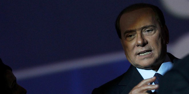 Eski İtalya Başbakanı Silvio Berlusconi hayatını kaybetti