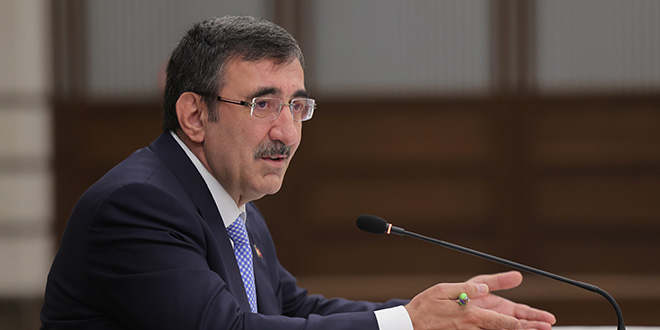 Yılmaz: Enflasyonla mücadelede etkin ve kararlı adımlar atacağız