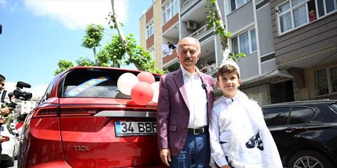 Togg, Bayrampaşa'da sünnet arabası oldu