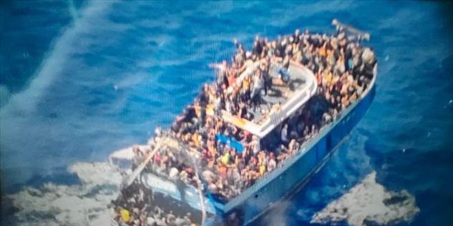 Yunanistan'da gmen teknesinin alabora olmas nedeniyle 'ulusal yas' ilan edildi