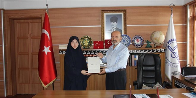 6 ayda hafızlığını tamamladı! 18 saatte Kur'an-ı Kerim'i ezbere hatmetti