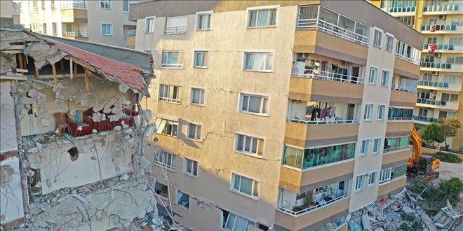 Depremzedelerin evlerine dn iin yeni bir program: 50 bin hane yararlanacak
