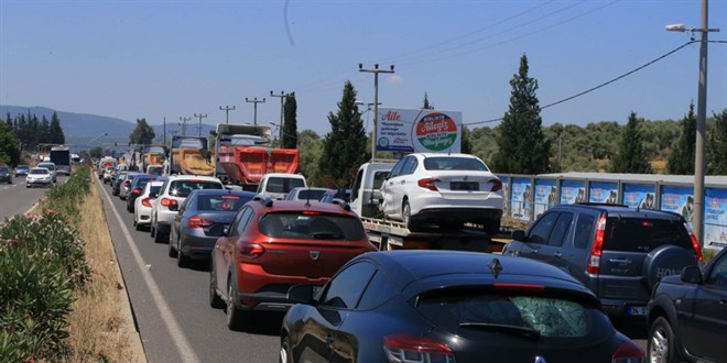 Bodrum'da bayram yoğunluğu: Son 48 saatte 35 bin araç giriş yaptı