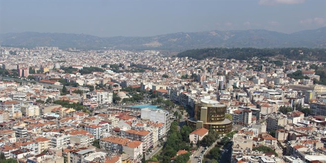 Turistler akın etti, ilin nüfusu 2,5 milyonu aştı
