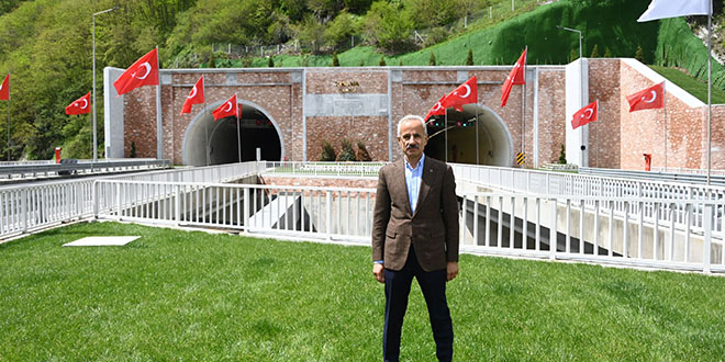 Zigana Tüneli 1,5 ayda 251 bin 100 araca hizmet verdi