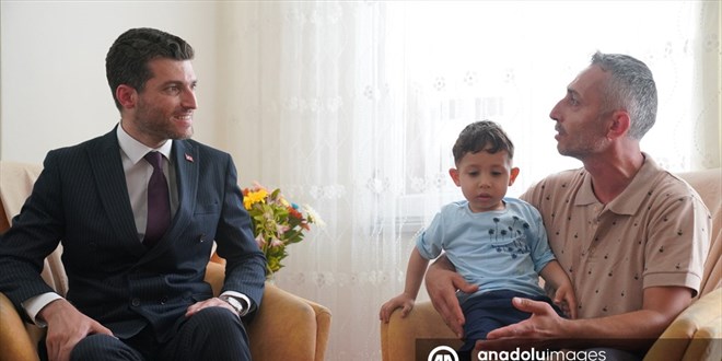 LGS sınavında tam puan alan öğrencinin eğitim masrafları Belediyeden
