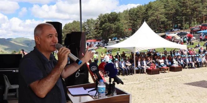 AK Parti Genel Başkanvekili Ala, Erzurum'da partililerle bir araya geldi
