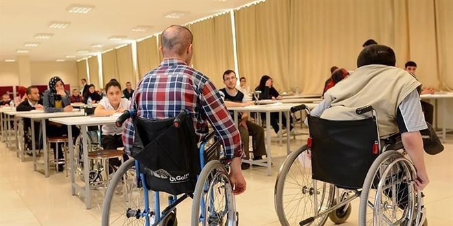 Bakan Tekin açıkladı: Engelli öğretmen atamaları sürecek