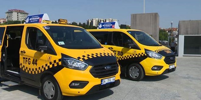 İstanbul'da 402 yeni taksi yolcu taşımaya başladı