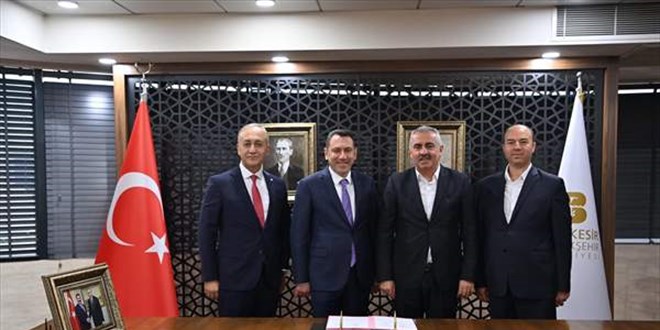 Balıkesir Büyükşehir Belediyesinde en düşük maaş 25 bin lira oldu