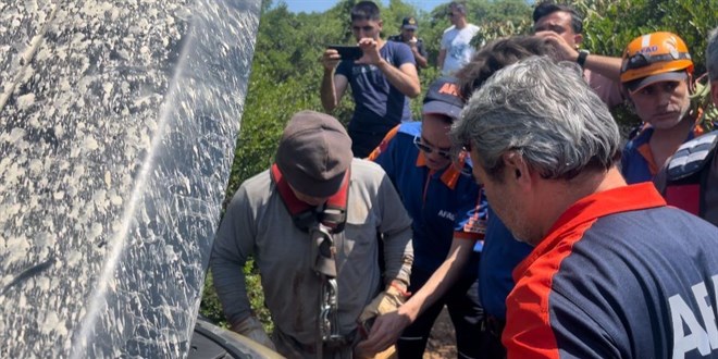 Mağarada hazine ararken mahsur kalmışlardı: 8'i tutuklandı