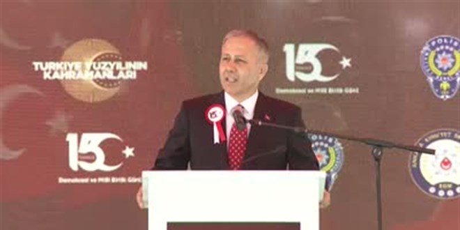 İçişleri Bakanı Yerlikaya, 15 Temmuz Şehitliği'ndeki anma törenine katıldı