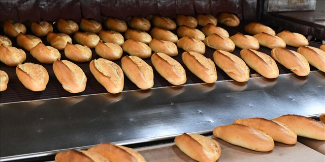 Ekmek Adana'da 20 Temmuz'dan itibaren 7.5 lira