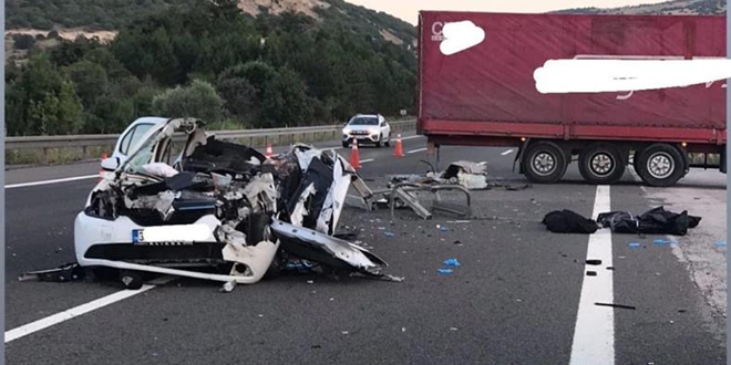 Ankara-İstanbul otobanında kaza: 3 ölü 1 yaralı