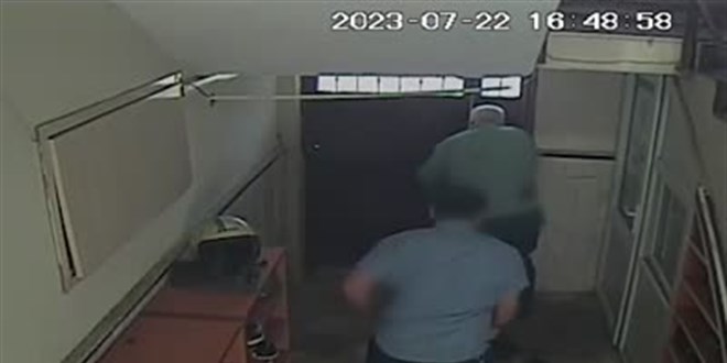 HÜDA PAR Adana İl Başkanlığındaki bıçaklı saldırı anı güvenlik kamerasına yansıdı