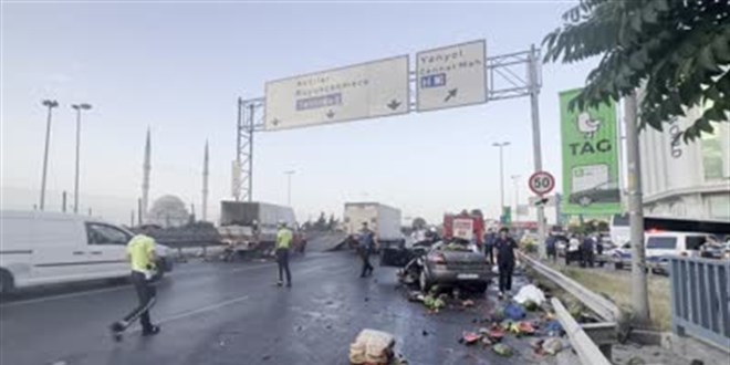 D-100 Karayolu'ndaki trafik kazasında 2 kişi öldü