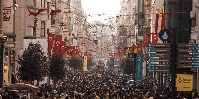 AK Parti'den stanbul iin 'tersine g' projesi haberlerine yalanlama