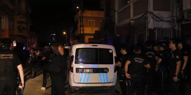 HÜDA PAR saldırganın evine baskın: Polis öfkeli kalabalığa müdahale etti