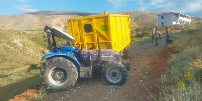 Erzincan'da traktör kazası: 1 ölü 1 yaralı