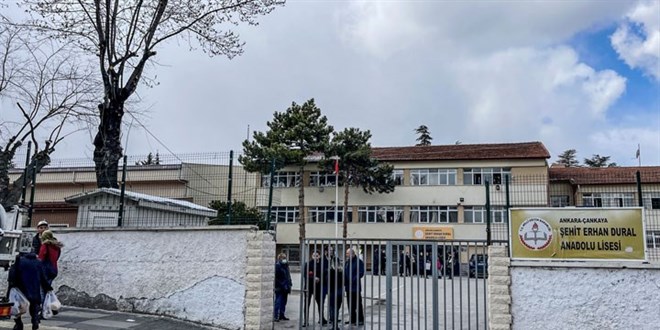 Lise önünde depremzede öğrenciyi öldüren şüpheliye dava
