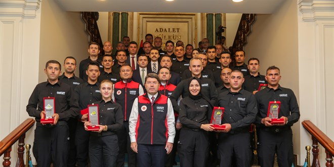 Bakan Tunç, İKM'lerden oluşan CEKUT ekibini kabul etti