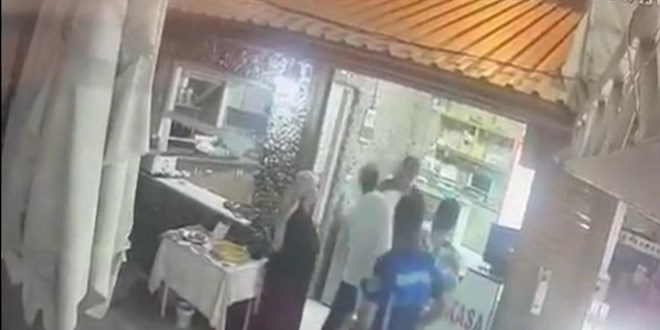 Kick boksçu zabıta müdüründen esnafa yumruklu saldırı