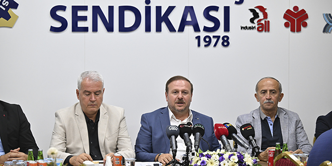 1,5 milyon kişinin çalıştığı tekstil sektörü darboğaza giriyor uyarısı