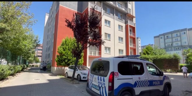 Cam balkon takarken 7. kattan düşen genç hayatını kaybetti