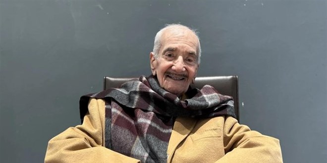 Usta senarist Safa Önal hayatını kaybetti
