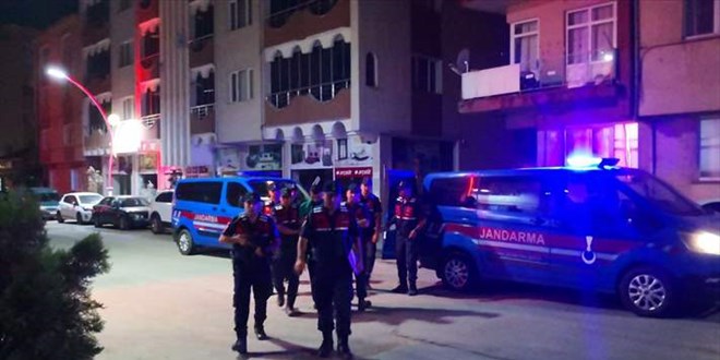 Karısını öldürüp Samsun'da yakalanan polis memuru Çorum'a getirildi