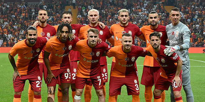Galatasaray evinde turlad