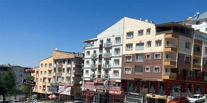 Evden çıkması için kiracısına 200 bin lira teklif etti
