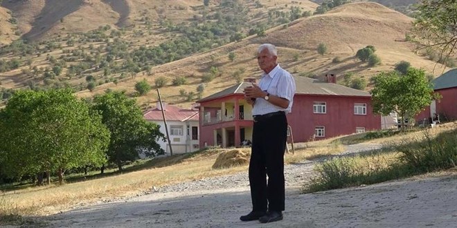 Emekli Öğretmen 54 yıl sonra ilk görev yerini ziyaret etti