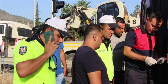 Polis acı haberi telefonda babaya söyleyemedi