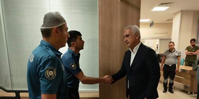 Kastamonu Valisi akr yaralanan polisleri ziyaret etti
