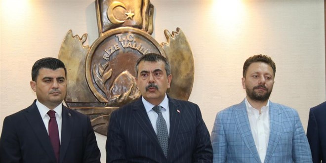 Bakan Tekin: Depremden etkilenen illerde eğitim sorunsuz şekilde başlayacak