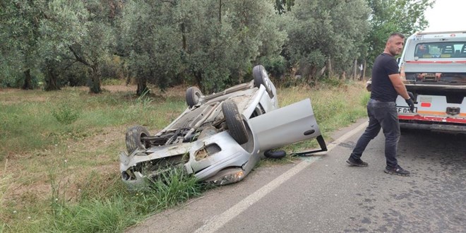 Bursa'da otomobil takla attı: 1 ölü, 2 yaralı