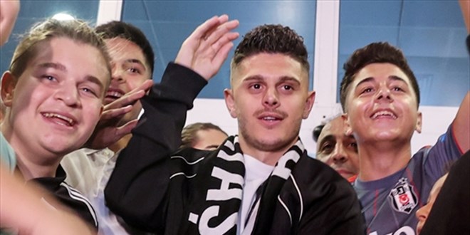 Kosovalı futbolcu Milot Rashica, Beşiktaş için İstanbul'da