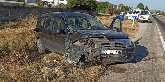 Tokat'ta iki otomobilin çarpıştığı kazada 1 kişi öldü, 3 kişi yaralandı