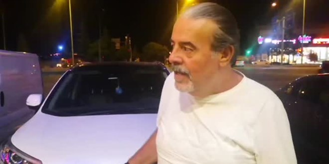 Sıkıştığı otomobilde yaklaşık 400 kilometre seyahat eden kediyi vatandaşlar kurtardı