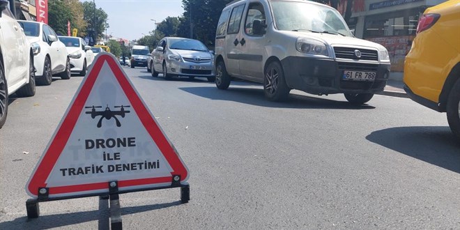 Drone destekli yaya geçidi denetimine sürücülerden itiraz