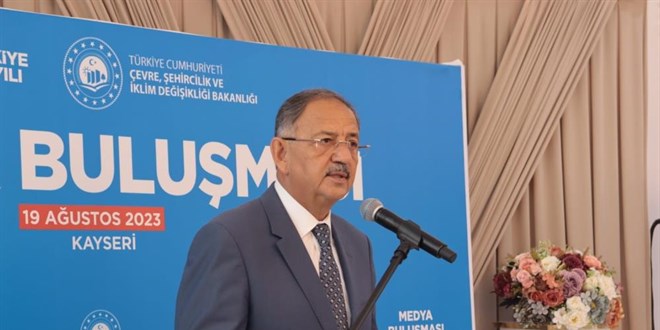 Bakan Özhaseki: İstanbul'da 600 bin bina dönüşüme girecek